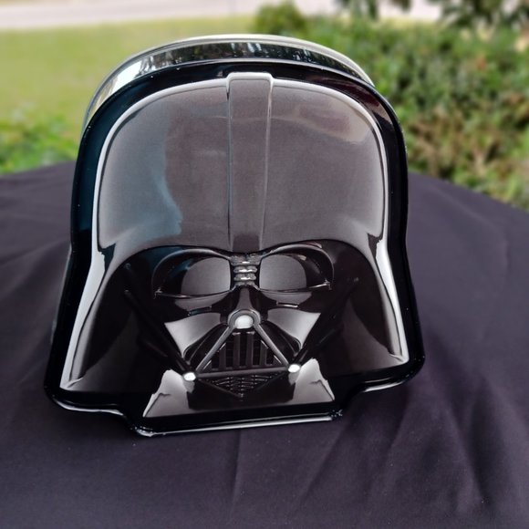 Star Wars Limited Edition Pez Candy Dispensers Set Darth Vader Helmet Tin 2018 - Picture 6 of 7